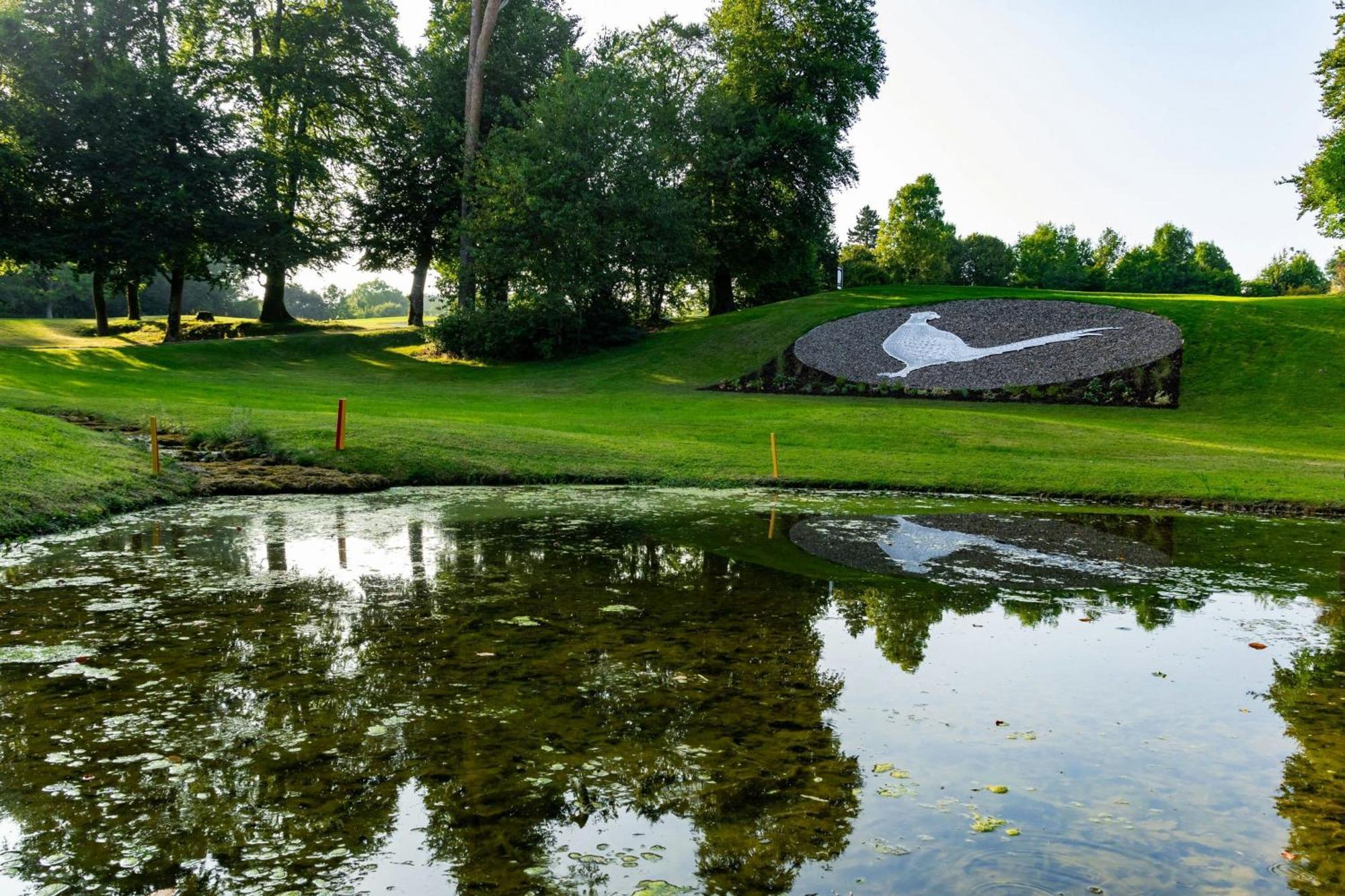 Mount Juliet Estate, Autograph Collection Hotel Thomastown  Buitenkant foto The 17th green at the 2019 Dutch Open